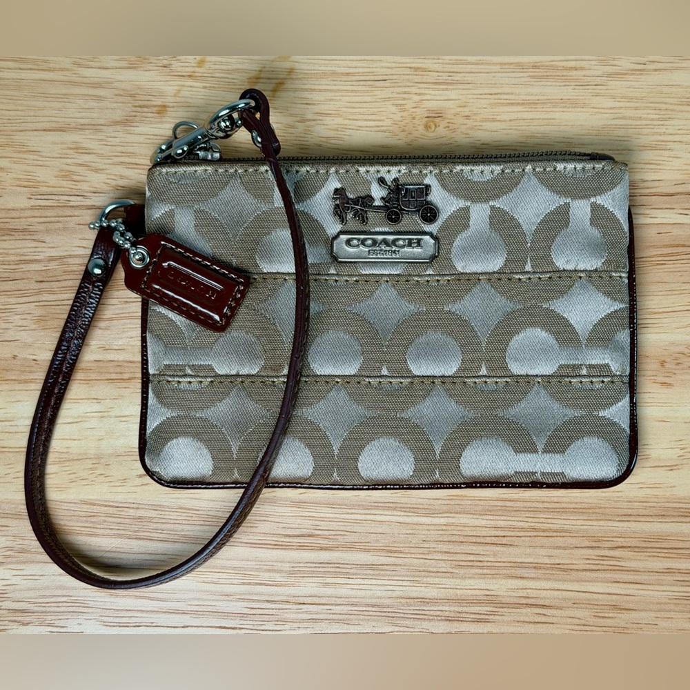 Coach Signature Wristlet Khaki Brown Canvas Classic Pouch